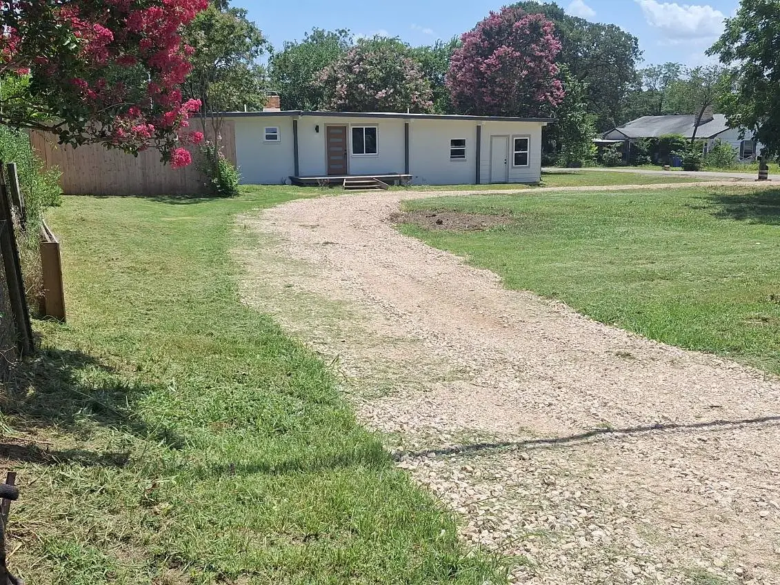 32 Pueblo Drive, Gordonville, TX 76245 - Image #1