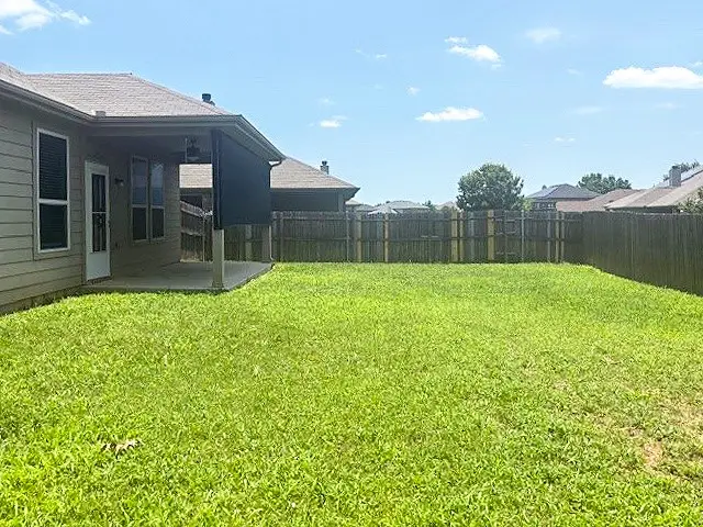 608 S Heights Drive, Crowley, TX 76036 - Image #2