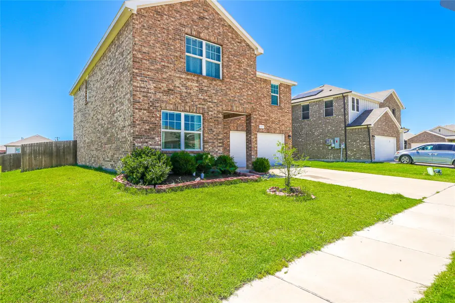 5305 Shady Springs Trail, Fort Worth, TX 76179 - Image #3
