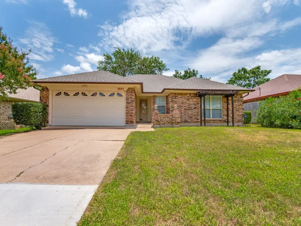 2605 Typhon Drive, Grand Prairie, TX 75052 - Image #1