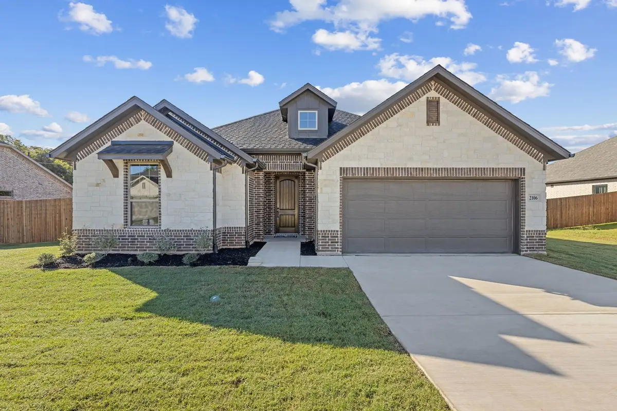 2106 Briarwood, Bridgeport, TX 76426 - Image #1