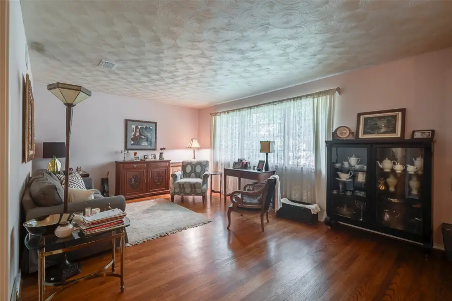 8236 Claremont Drive, Dallas, TX 75228 - Image #3