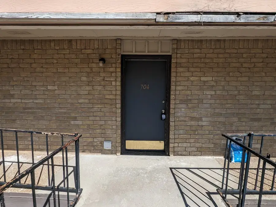 6004 Westridge Lane #704, Fort Worth, TX 76116 - Image #2