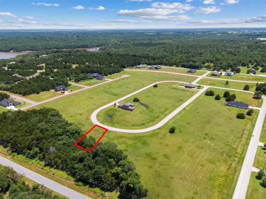 200 Palisades Circle, Gordonville, TX 76245 - Image #2