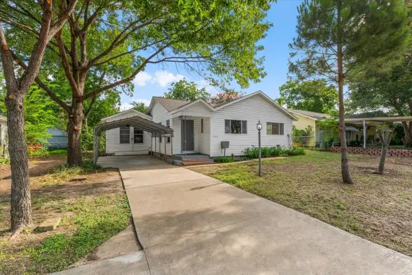 4229 Voncille Street, Haltom City, TX 76117