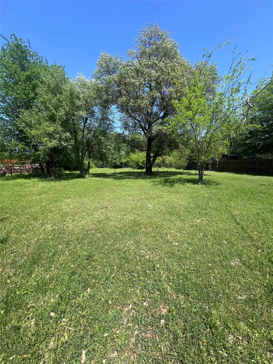 411 Stadium Lane, Van, TX 75790 - Image #2