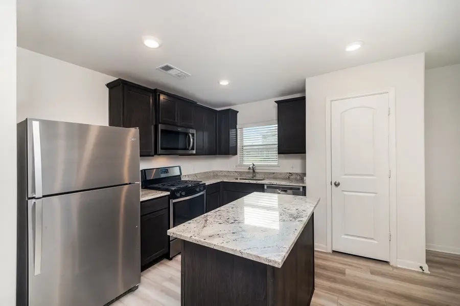 1460 Palamedes Drive, Fort Worth, TX 76140 - Image #2