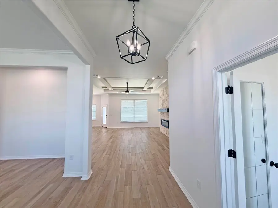 403 Magnolia Drive, Troy, TX 76579 - #2