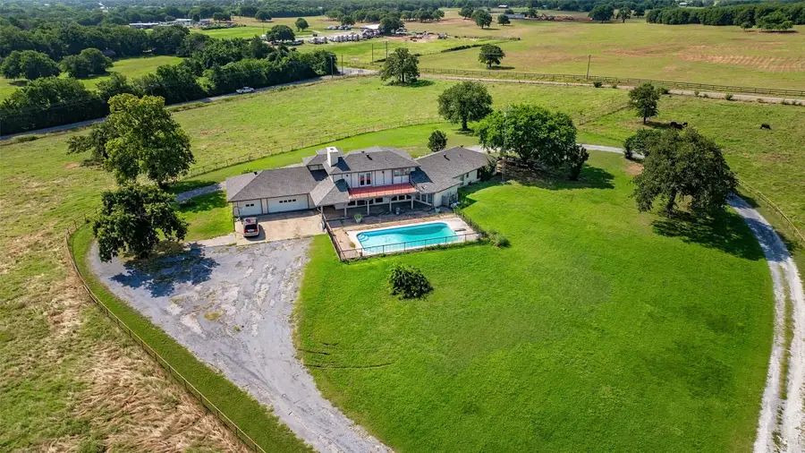 3561 Neely Trail, Valley View, TX 76272 - Image #2