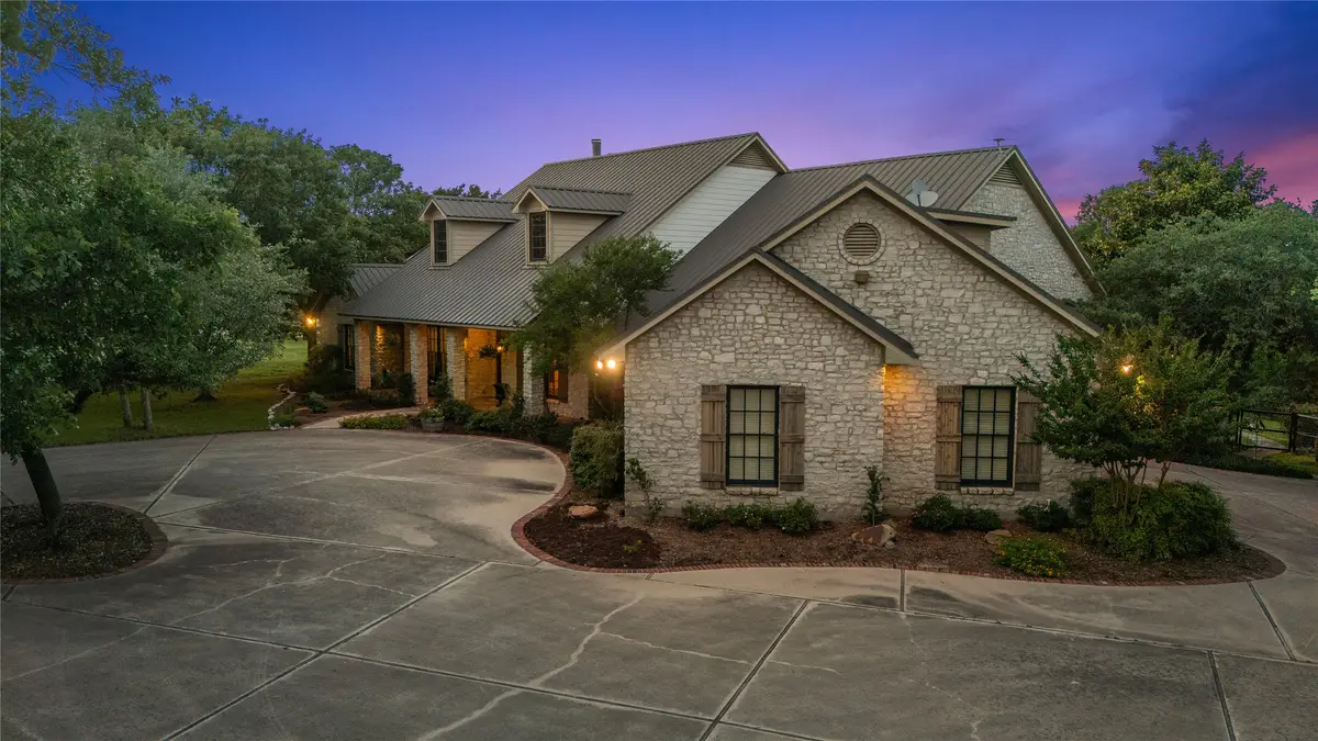 840 Winding Trail, Crawford, TX 76638 - Image #1