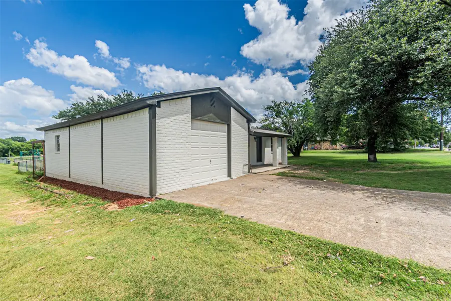 5307 Kelly Elliott, Arlington, TX 76017 - Image #2