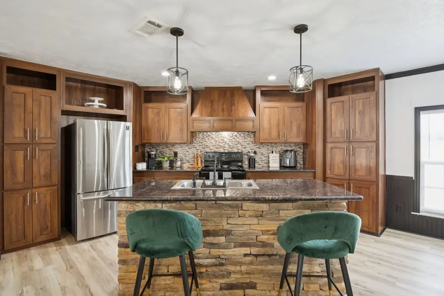 7466 County Road 573 Drive, Blue Ridge, TX 75424 - Image #2