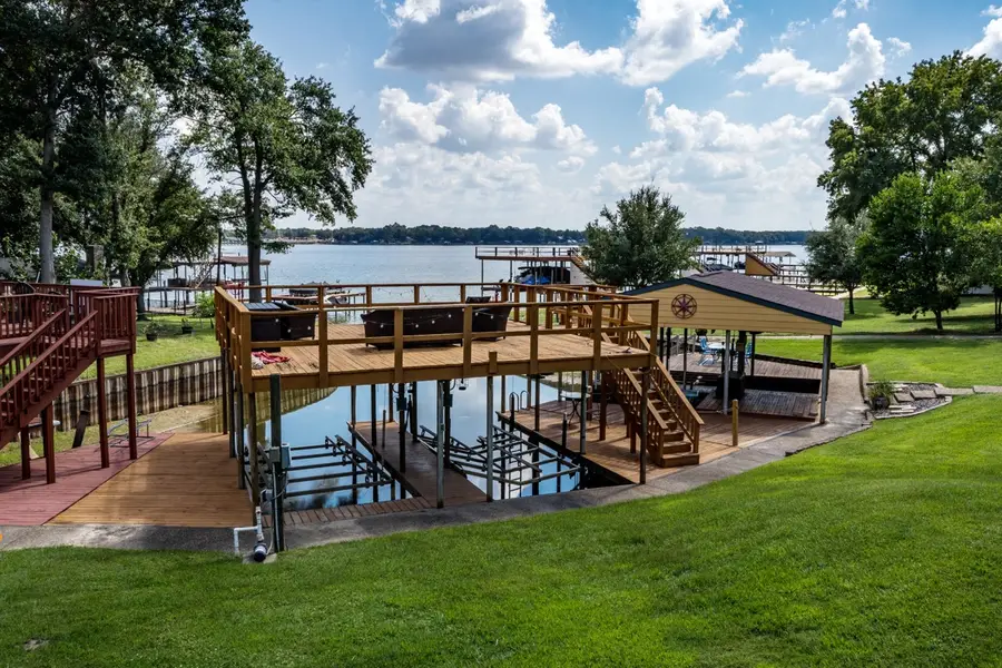 301 Lake Front Drive, Mabank, TX 75156 - Image #2