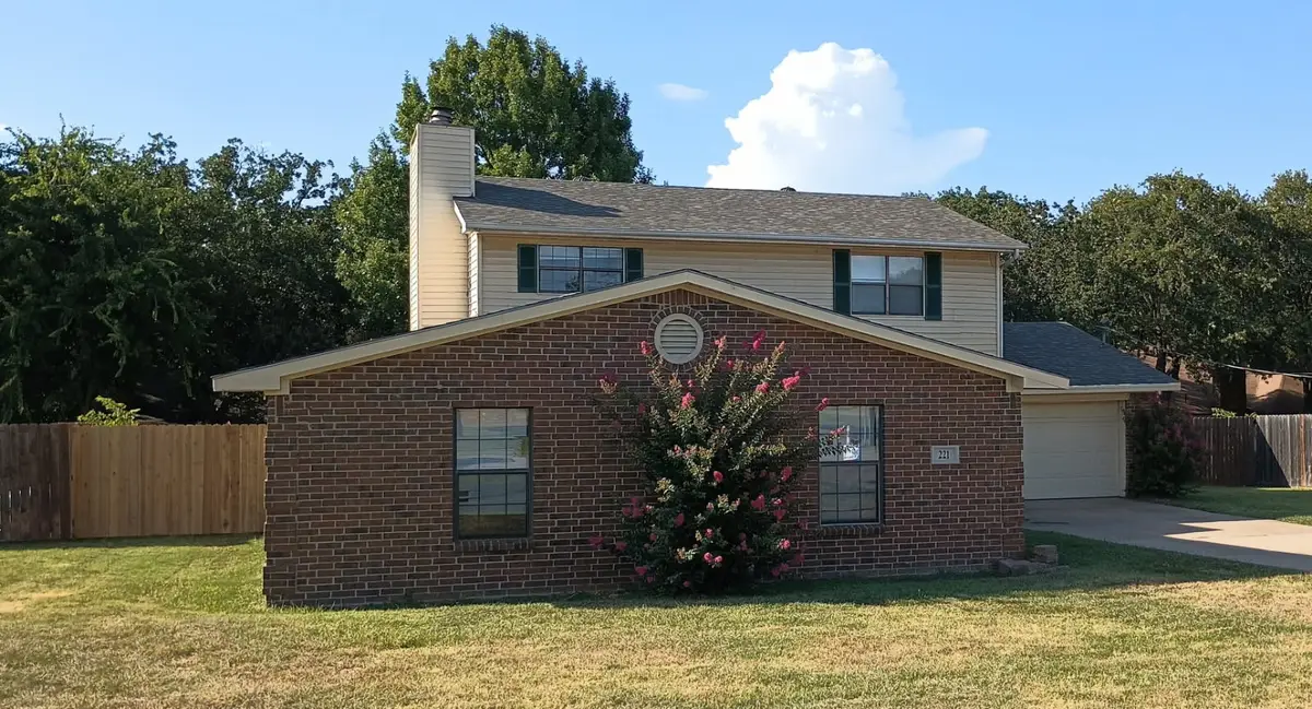 221 Addison Street, Lake Dallas, TX 75065 - Image #1