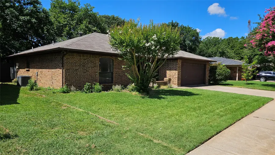 4108 Brookmoor Drive, Arlington, TX 76016 - Image #2