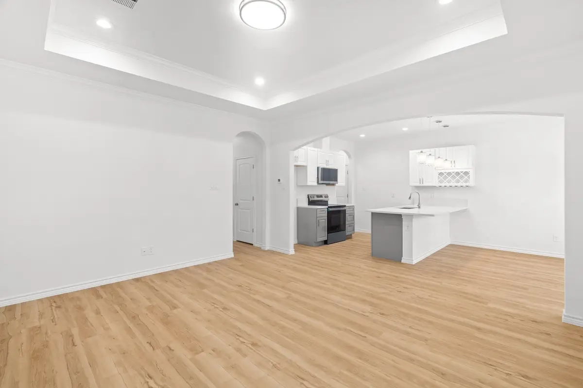 301 Henry Street, Waxahachie, TX 75165 - Image #1