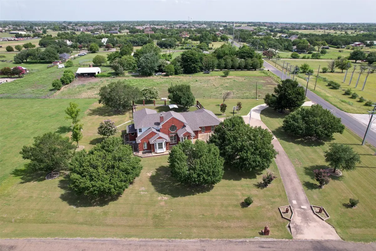 6603 Champion Road, Midlothian, TX 76065 - Image #1