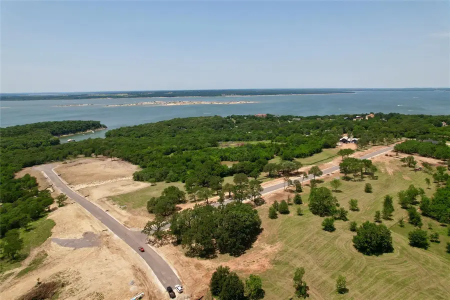 370 Summer Meadow Lane, Pottsboro, TX 75076 - Image #2