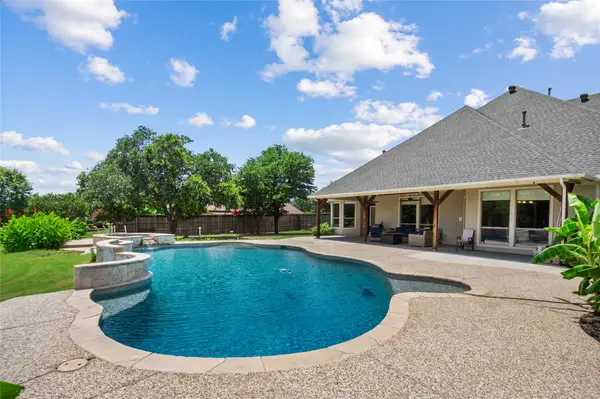 109 Fairfield Drive, McLendon Chisholm, TX 75032