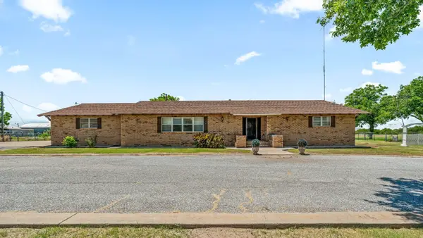 608 Avenue H S, Chillicothe, TX 79225