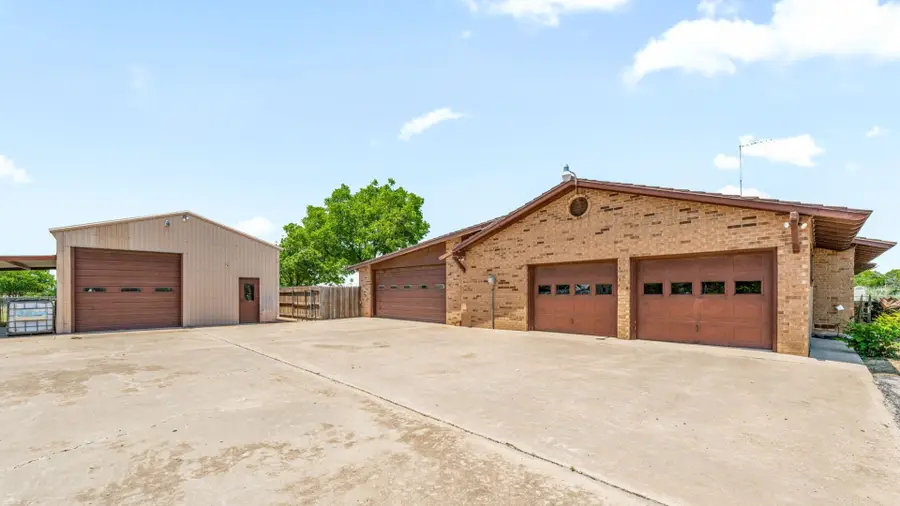 608 Avenue H S, Chillicothe, TX 79225 - Image #3