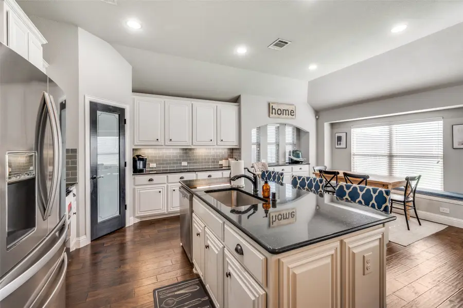 1116 Broken Wheel Trail, Aubrey, TX 76227 - Image #2