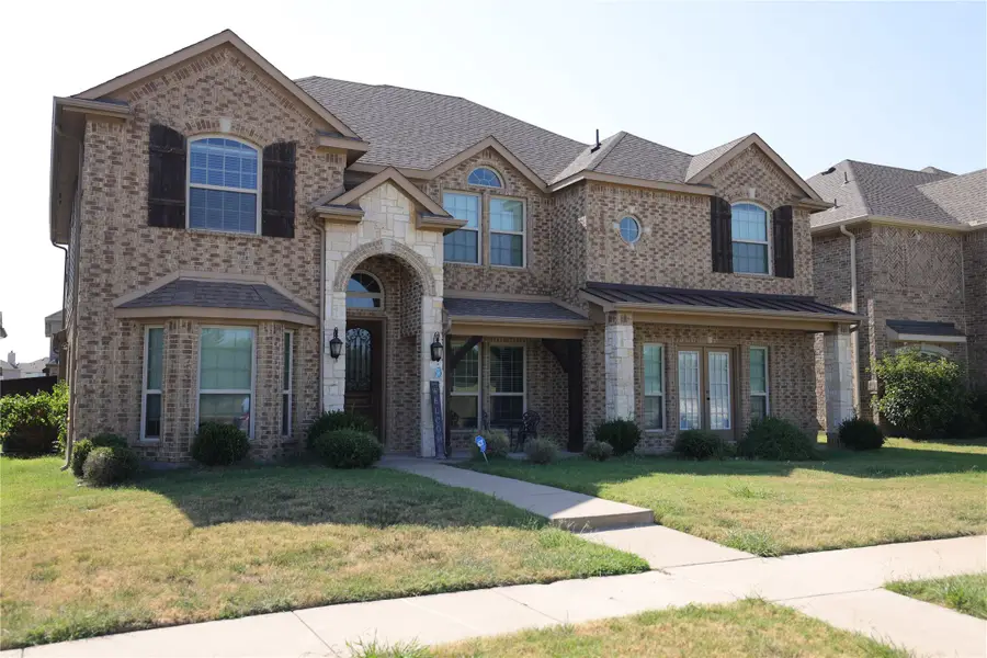127 Lake Trail Drive, Red Oak, TX 75154 - Image #2