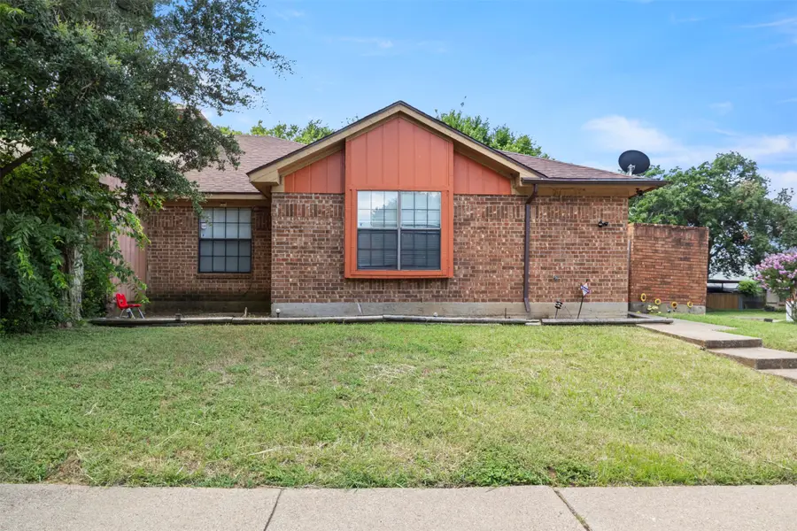 10204 Oak Terrace Circle, Dallas, TX 75227 - Image #2