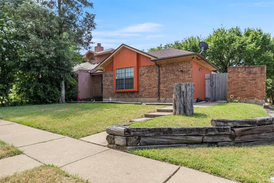 10204 Oak Terrace Circle, Dallas, TX 75227 - Image #3