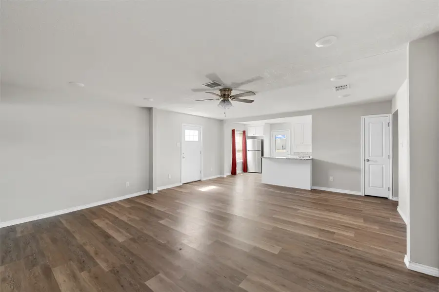 104 County Road 3001, Lott, TX 76656 - Image #2