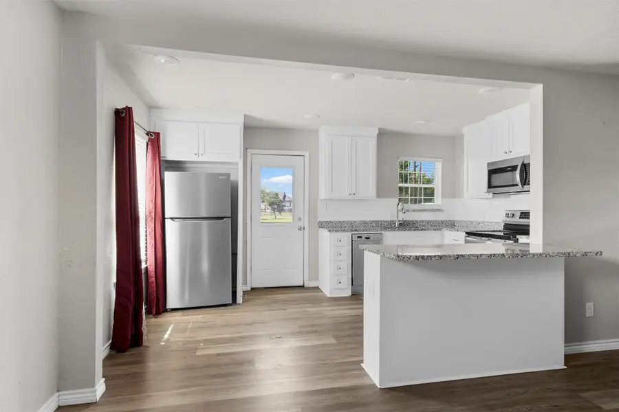 104 County Road 3001, Lott, TX 76656 - Image #3