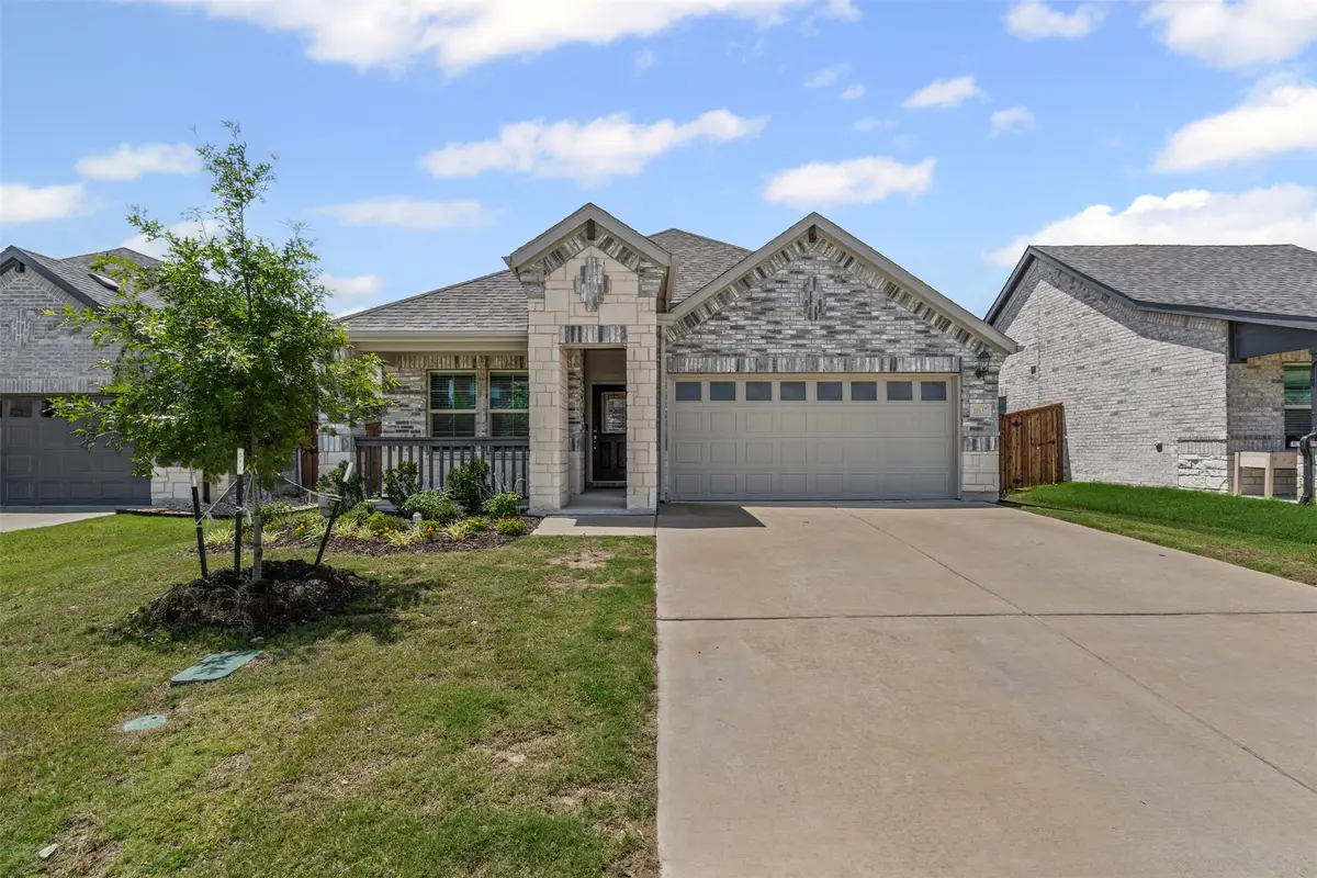 10637 Brookshire Road, Fort Worth, TX 76126 - Image #1