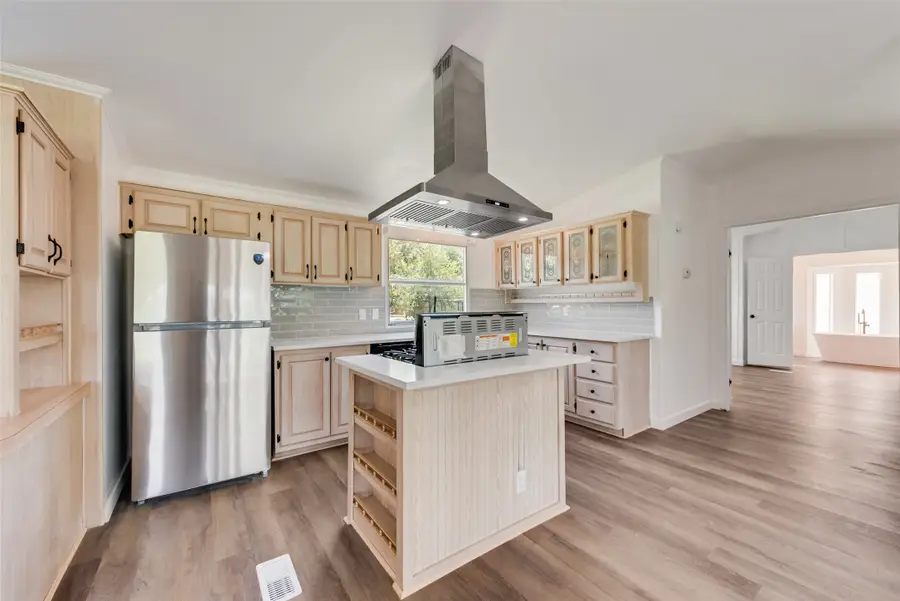 807 1st Street, Bridgeport, TX 76426 - Image #3