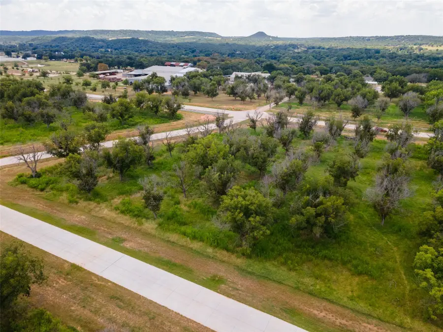1730 Cirrus Loop, Granbury, TX 76049 - Image #3