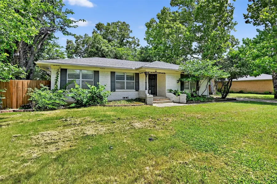 607 W Ash Street, Celina, TX 75009 - Image #2