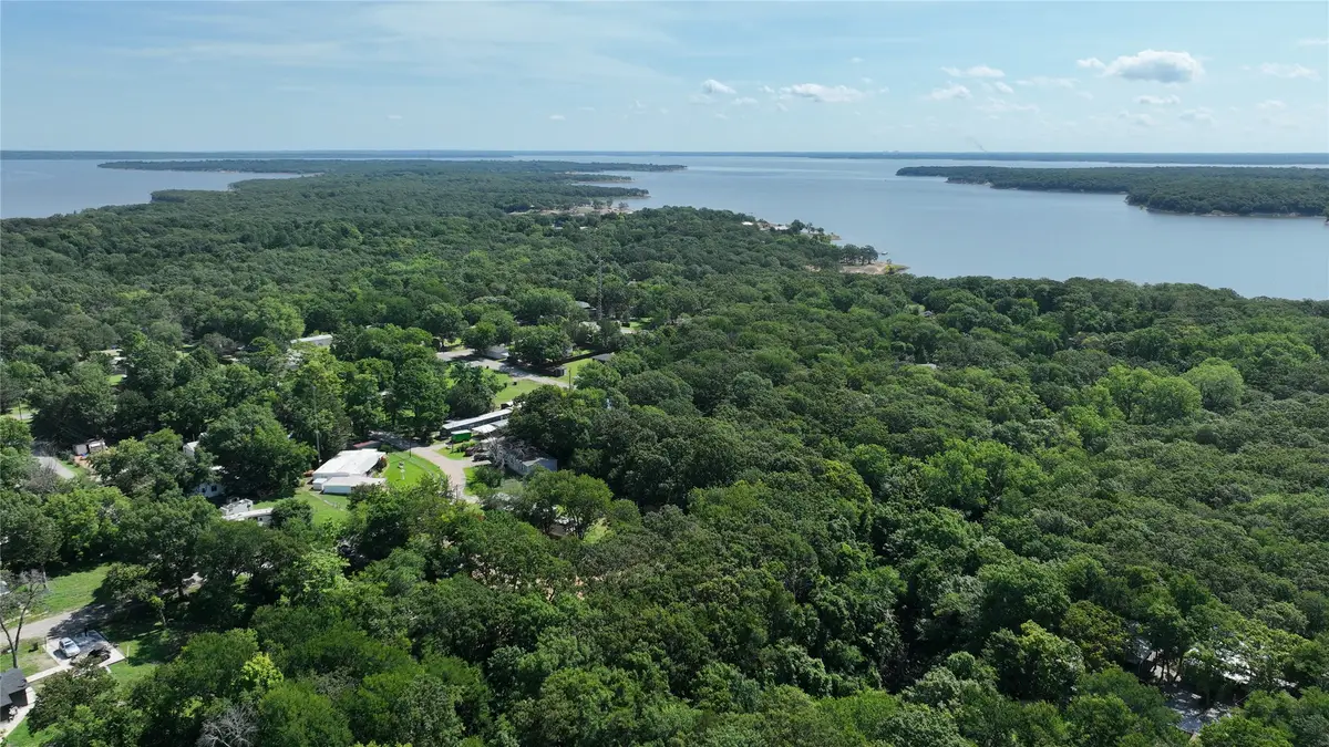 150 Applecross Lane, Pottsboro, TX 75076 - Image #1