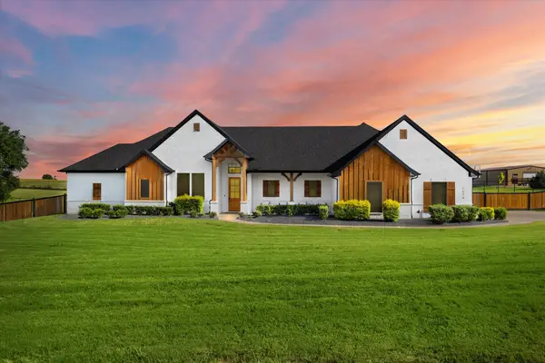 1074 Pioneer Crossing, Weatherford, TX 76088