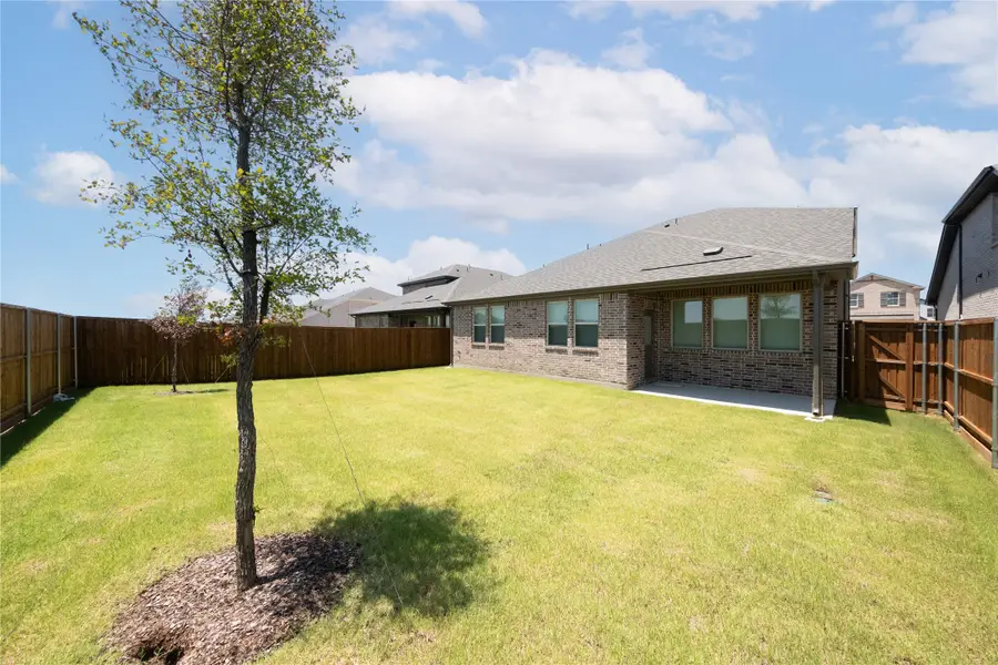 848 Jacquelyn Drive, Little Elm, TX 75068 - Image #3