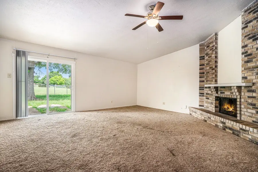 7508 Parkwood Lane, Fort Worth, TX 76133 - Image #3