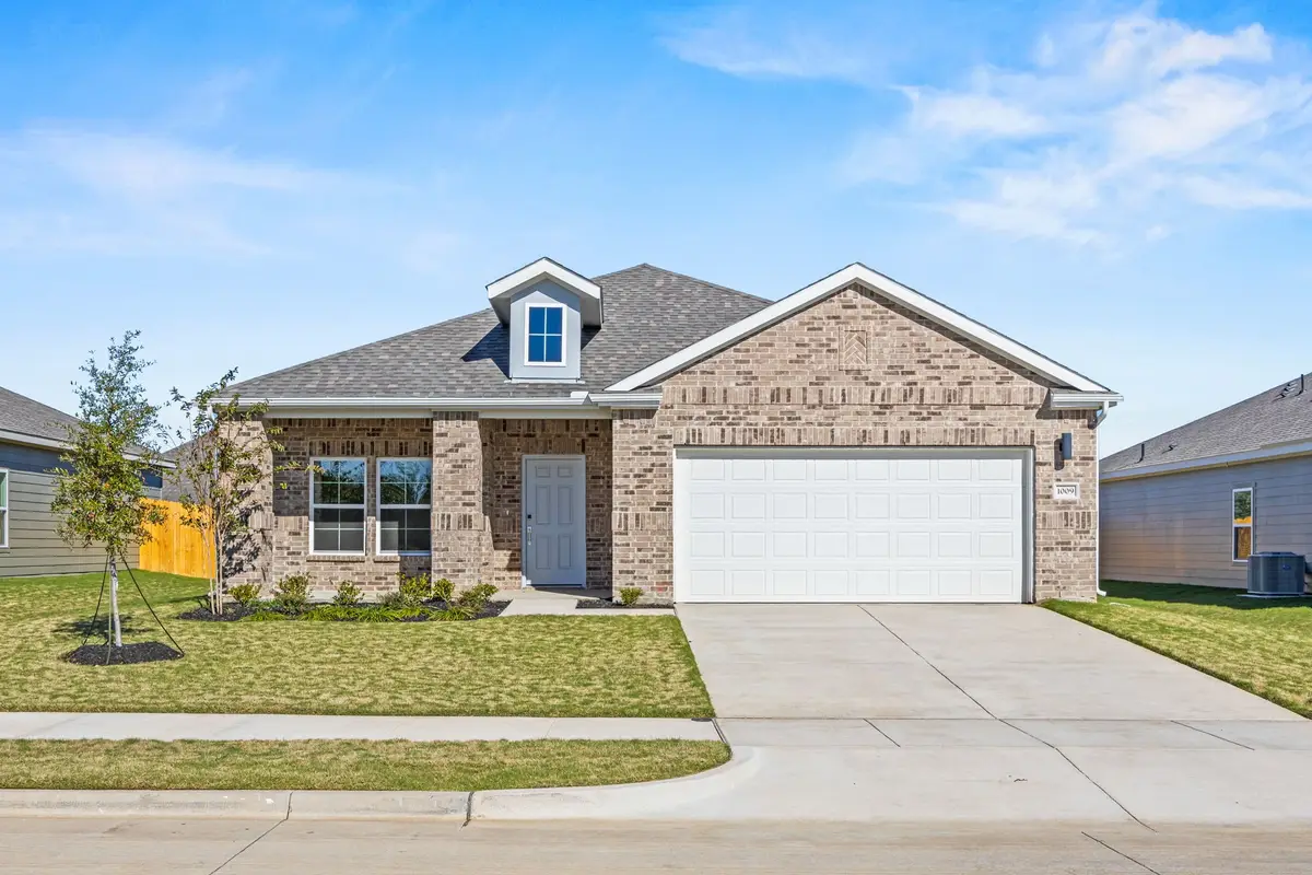 1009 Park Oak Lane, Crowley, TX 76036 - Image #1