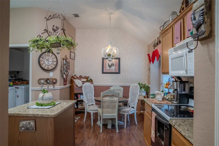 108 Forest Park Lane, Red Oak, TX 75154 - Image #2