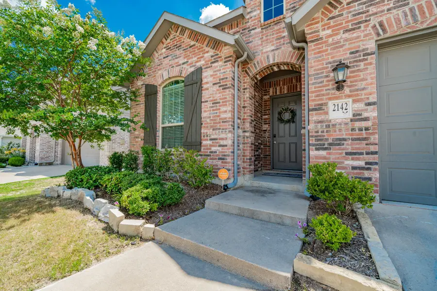 2142 Mossbrook Drive, Royse City, TX 75189 - Image #2