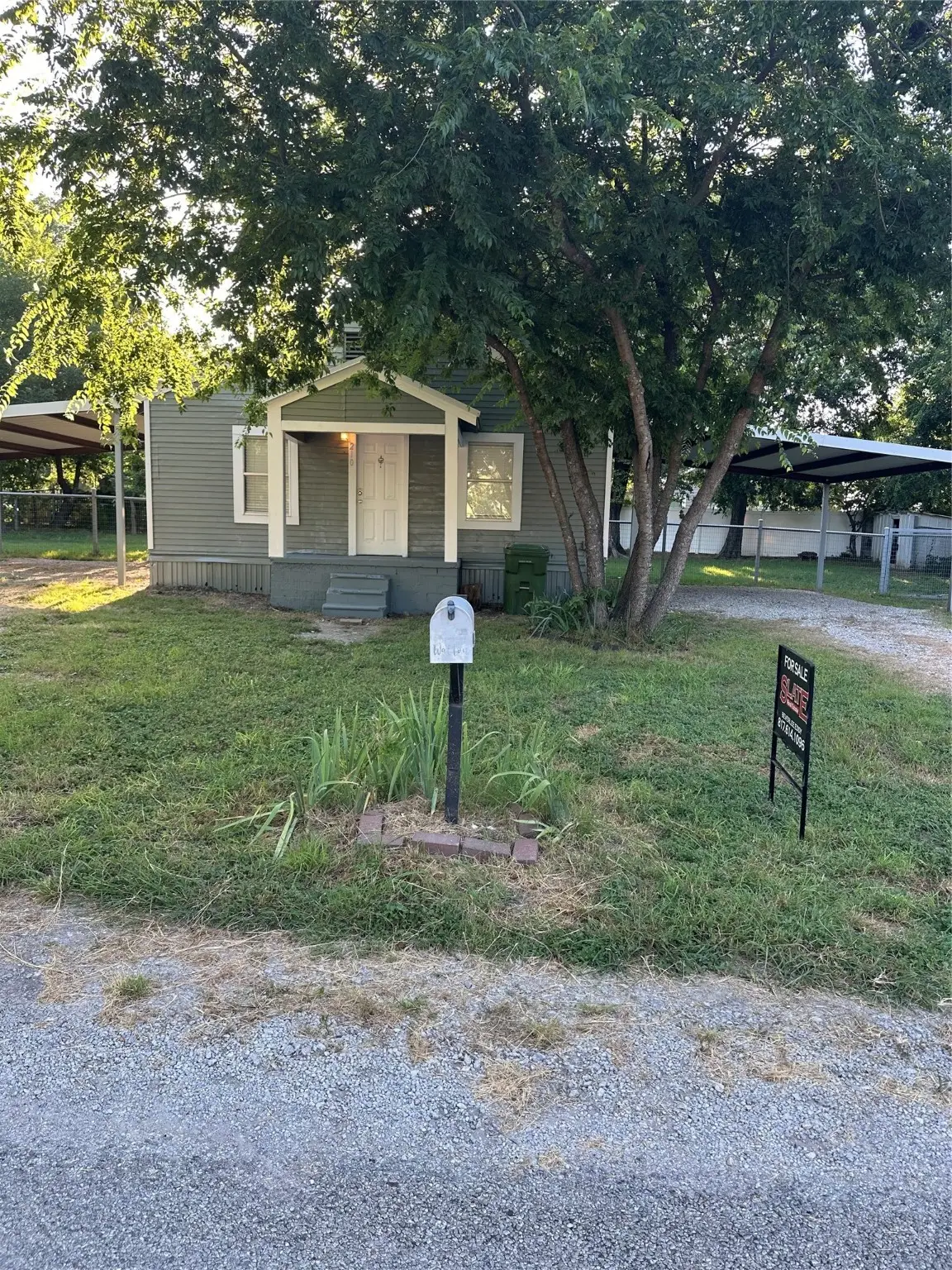 210 N Avenue C, Springtown, TX 76082 - Image #1