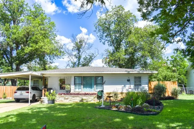 1921 S China Street, Brady, TX 76825 - Image #1