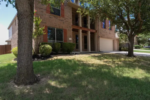 1220 Berkeley Drive, Burleson, TX 76028