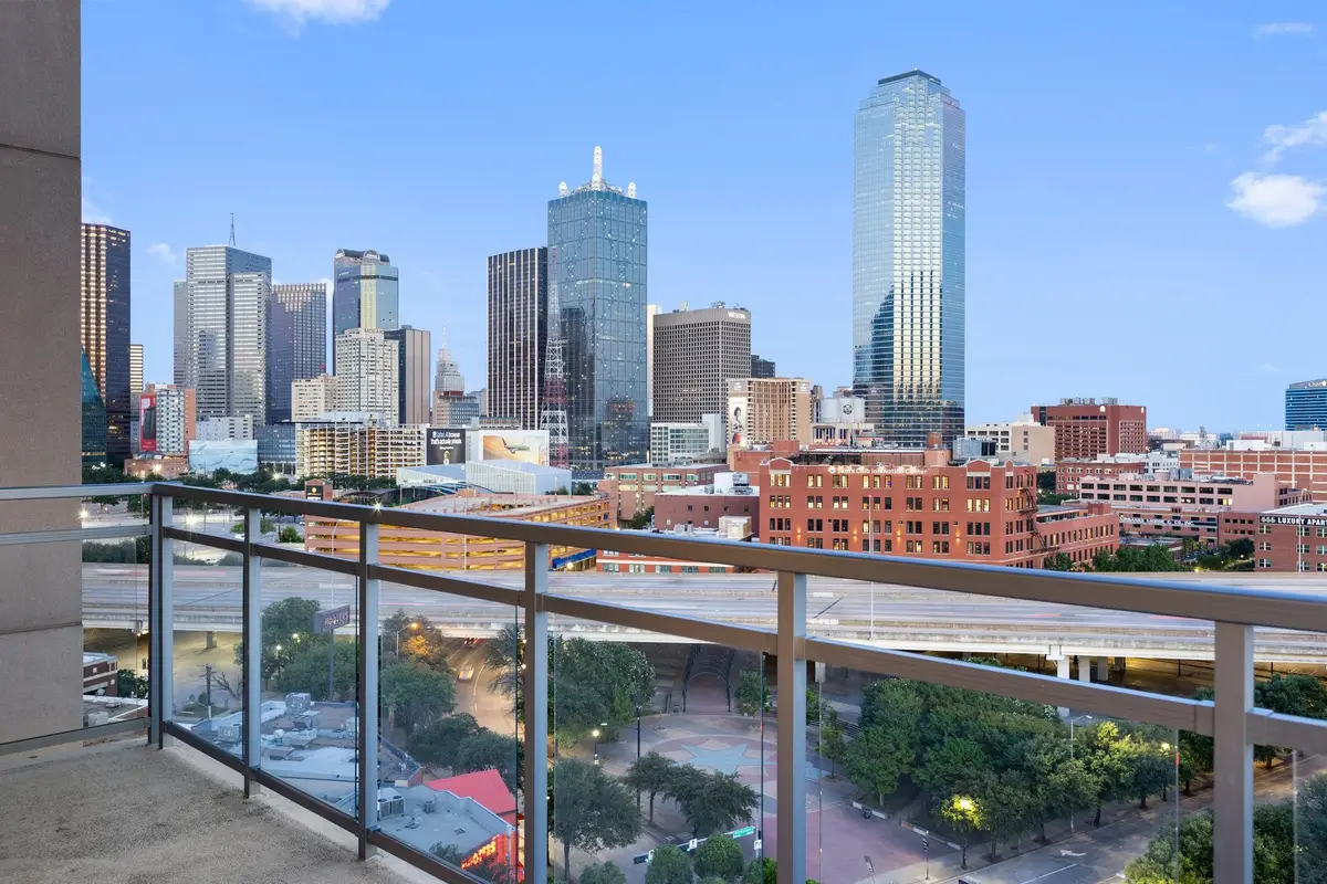 2200 Victory Avenue #1105, Dallas, TX 75219 - Image #1