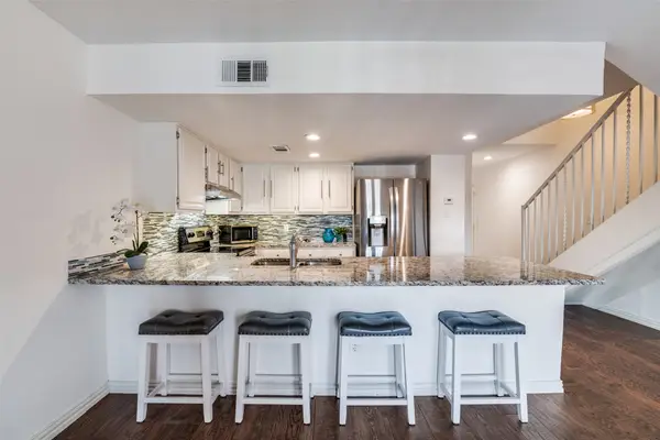 438 Yacht Club Drive #F, Rockwall, TX 75032