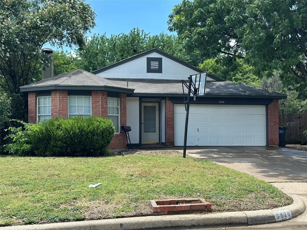 7629 Misty Ridge Drive N, Fort Worth, TX 76137 - Image #1