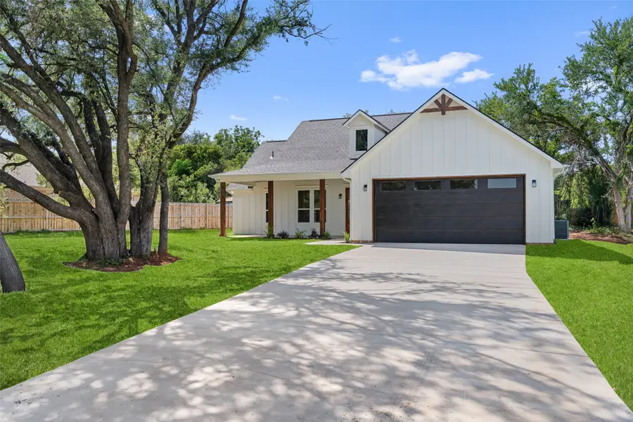1610 Cheyenne Trail, Granbury, TX 76048 - Image #3