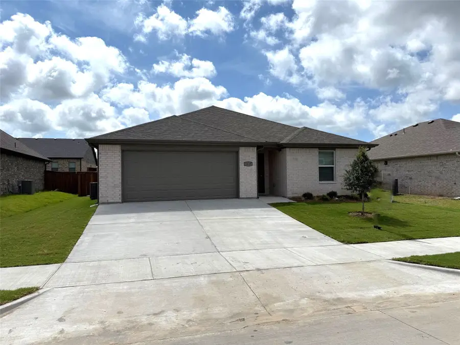 1819 Boxwood Drive, Sherman, TX 75092 - Image #2